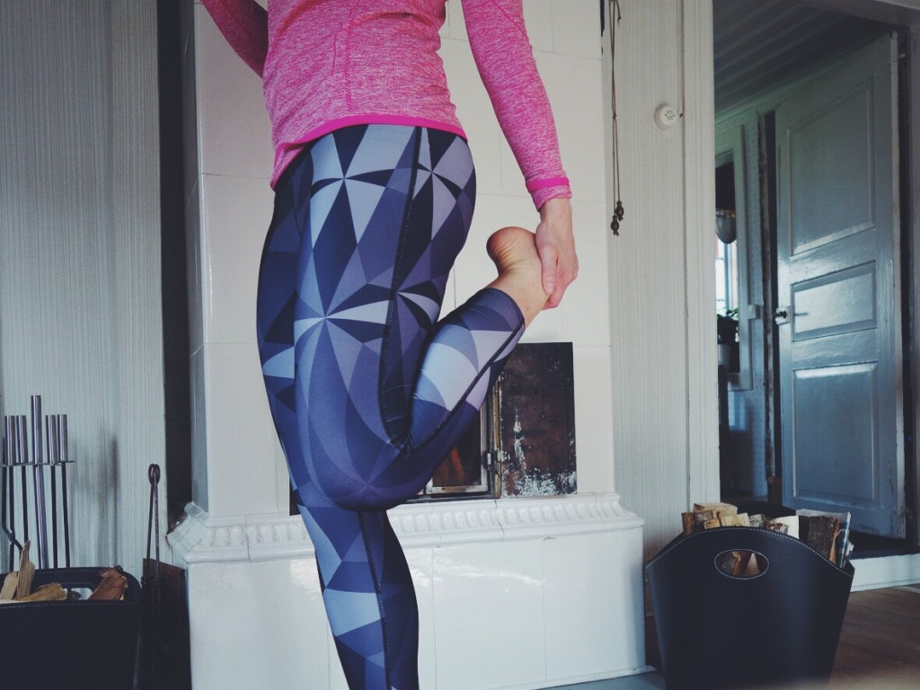 Stretch framför brasan